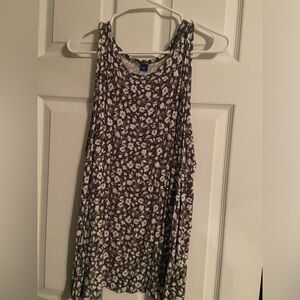 Old Navy Luxegrey w white flowers swing tank